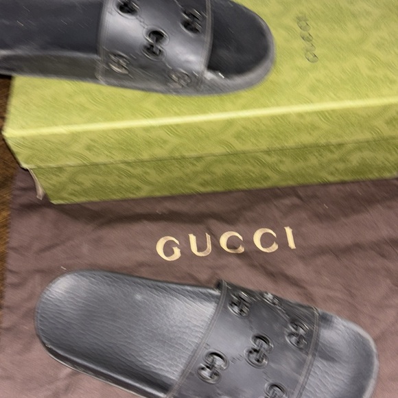 Gucci slides - Picture 5 of 5